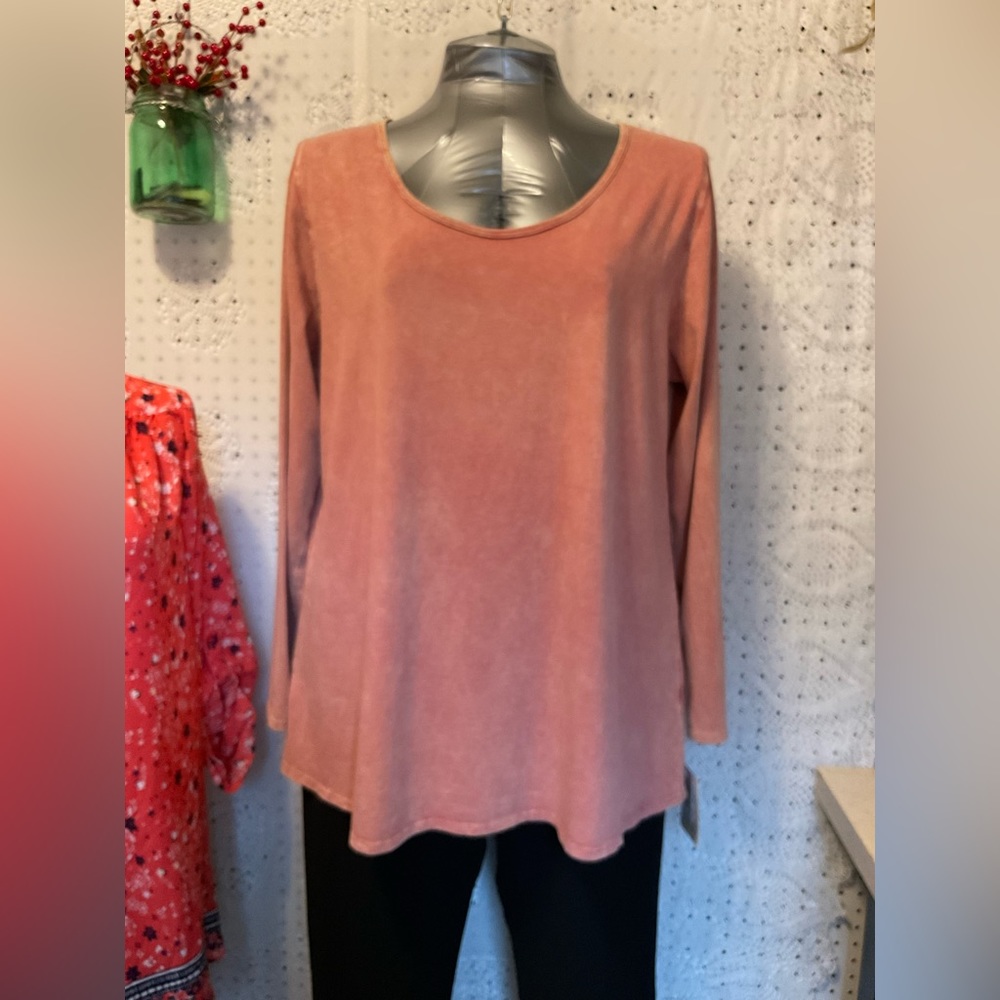 Lu La Roe Lynnae Woman’s 3XL Tunic Top NWT Cotton Peachy Stonewashed Color